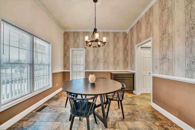 116 Dustys RD, Covington, VA 24426