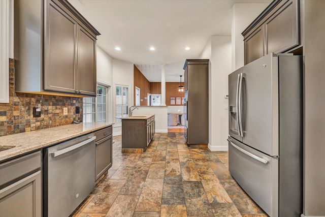 116 Dustys RD, Covington, VA 24426