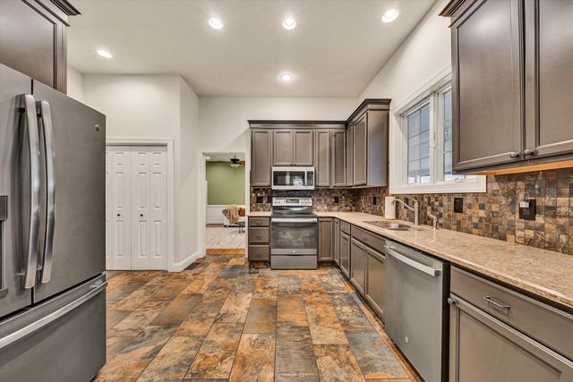 116 Dustys RD, Covington, VA 24426