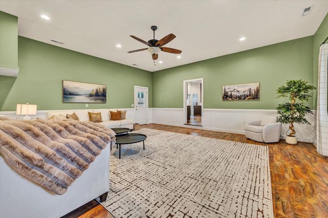 116 Dustys RD, Covington, VA 24426