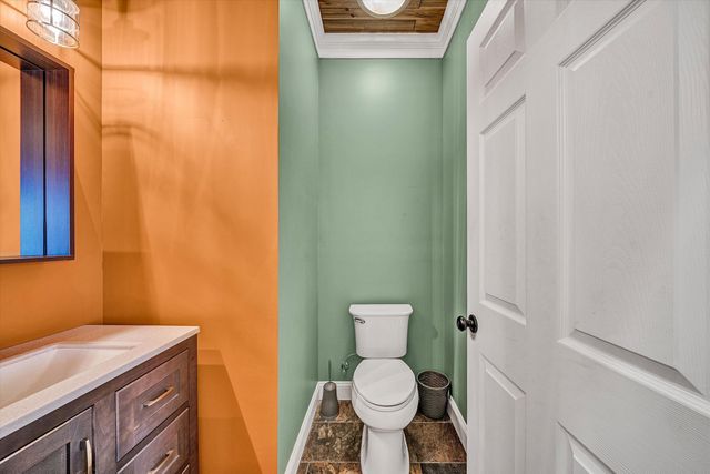 116 Dustys RD, Covington, VA 24426