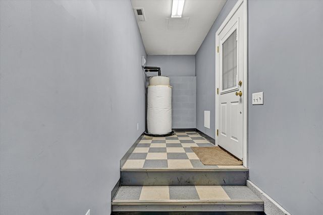 116 Dustys RD, Covington, VA 24426