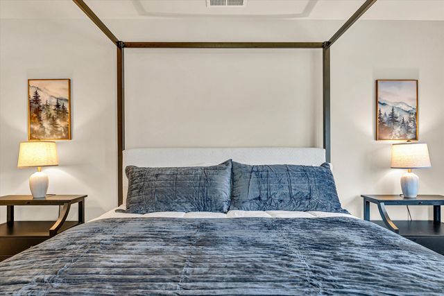 116 Dustys RD, Covington, VA 24426