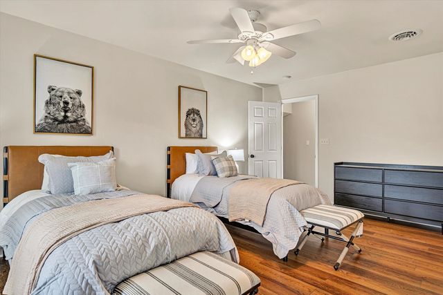 116 Dustys RD, Covington, VA 24426