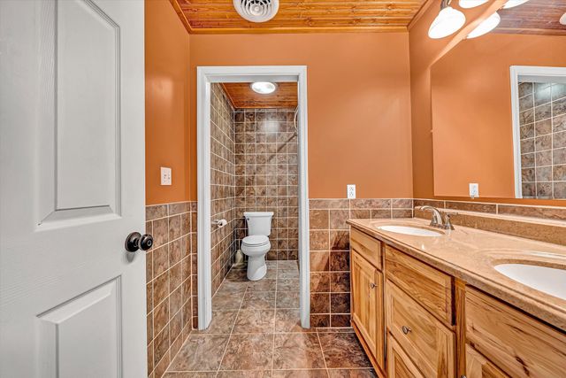 116 Dustys RD, Covington, VA 24426