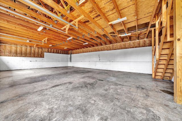 116 Dustys RD, Covington, VA 24426