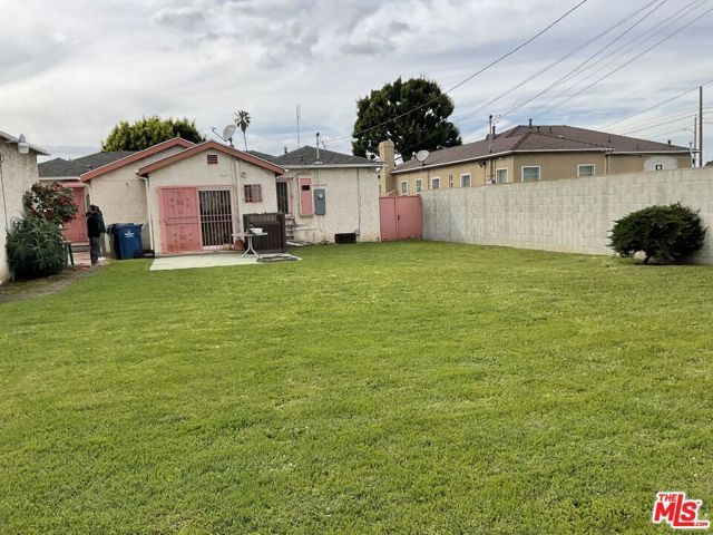 9606 S 5th Avenue, Inglewood, CA 90305