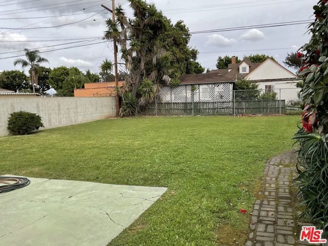 9606 S 5th Avenue, Inglewood, CA 90305