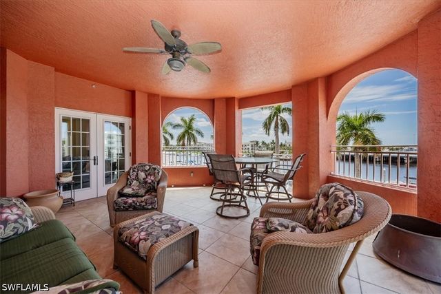 451 Bayfront PL 5207, Naples, FL 34102
