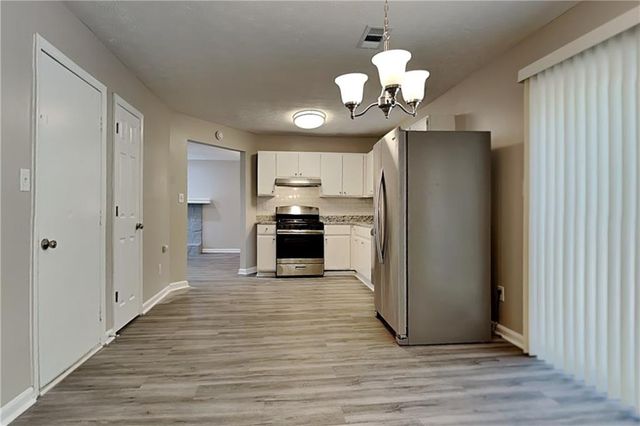 554 Sherwood Oaks Road, Stone Mountain, GA 30087