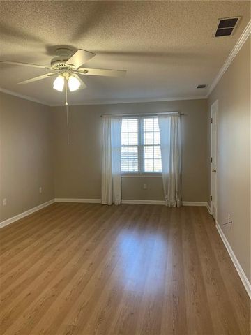 240 W Huntington Road, Bogart, GA 30622