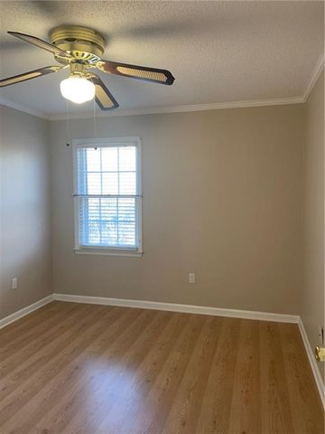 240 W Huntington Road, Bogart, GA 30622