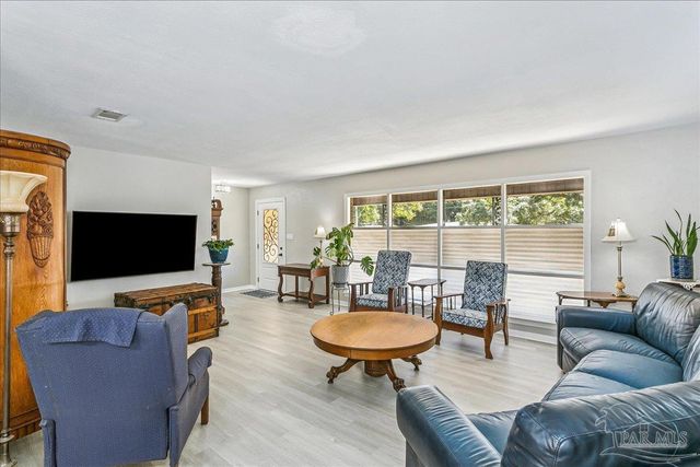 212 Euclid St, Pensacola, FL 32503