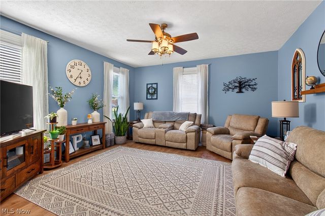 936 32nd Street NW, Massillon, OH 44647