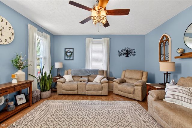 936 32nd Street NW, Massillon, OH 44647