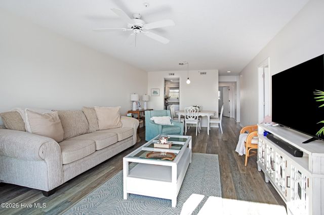 211 Seacrest Drive Unit D, Wrightsville Beach, NC 28480