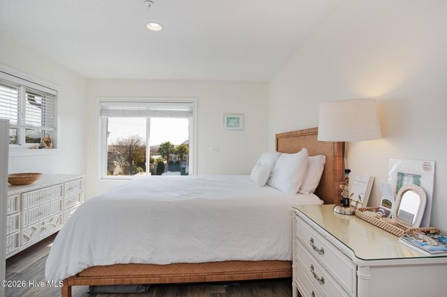 211 Seacrest Drive Unit D, Wrightsville Beach, NC 28480