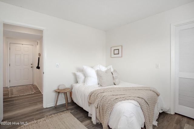 211 Seacrest Drive Unit D, Wrightsville Beach, NC 28480