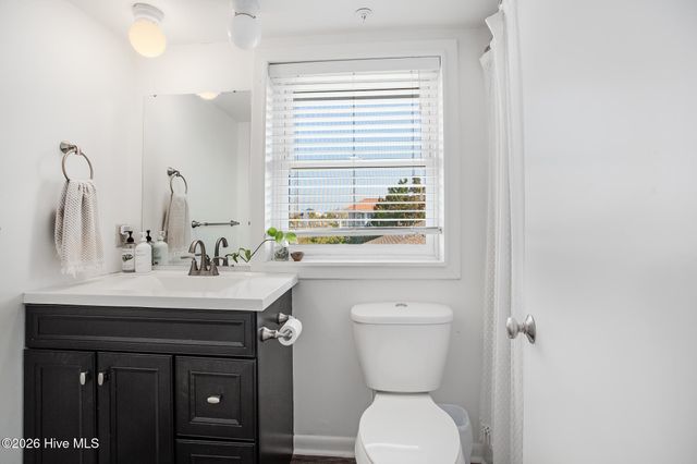 211 Seacrest Drive Unit D, Wrightsville Beach, NC 28480