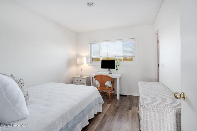 211 Seacrest Drive Unit D, Wrightsville Beach, NC 28480