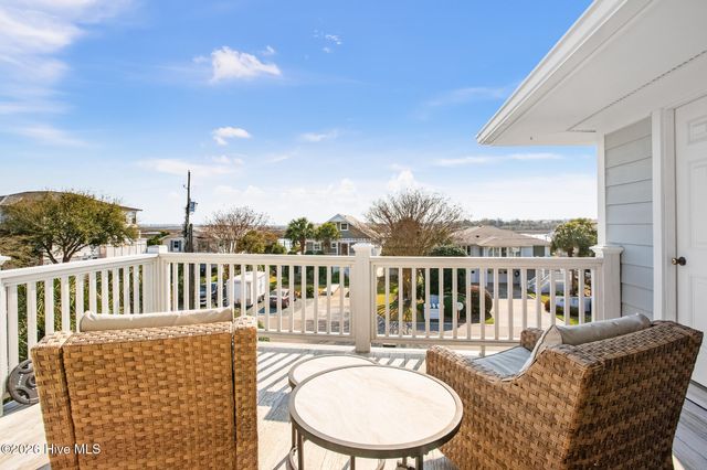 211 Seacrest Drive Unit D, Wrightsville Beach, NC 28480