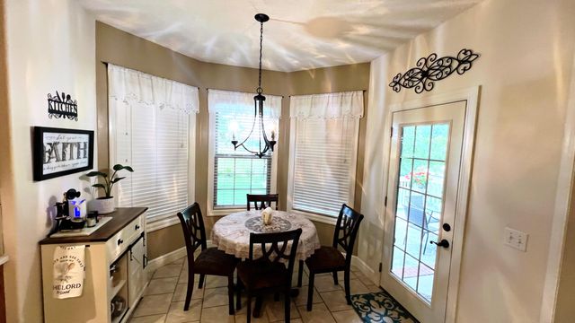 4 Remington Drive, Monett, MO 65708