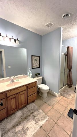 4 Remington Drive, Monett, MO 65708