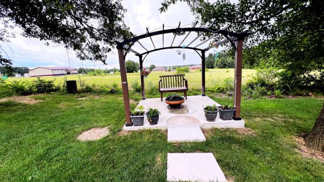 4 Remington Drive, Monett, MO 65708