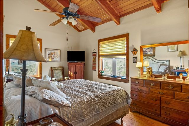 9910 N 1st Street, Chloride, AZ 86431