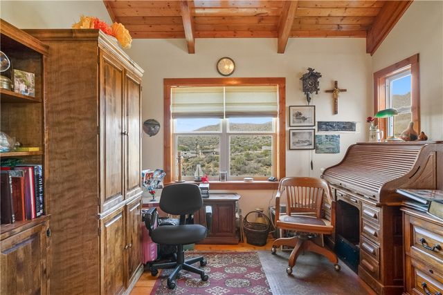 9910 N 1st Street, Chloride, AZ 86431