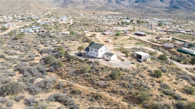 9910 N 1st Street, Chloride, AZ 86431