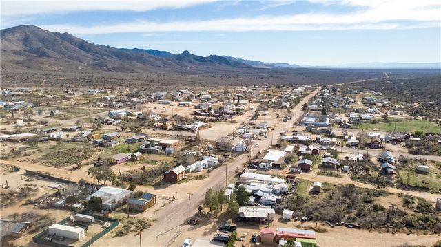 9910 N 1st Street, Chloride, AZ 86431