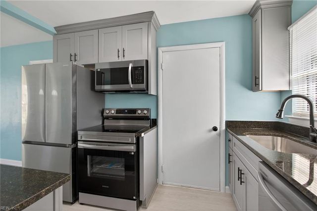 444 Cronin RD, Virginia Beach, VA 23452