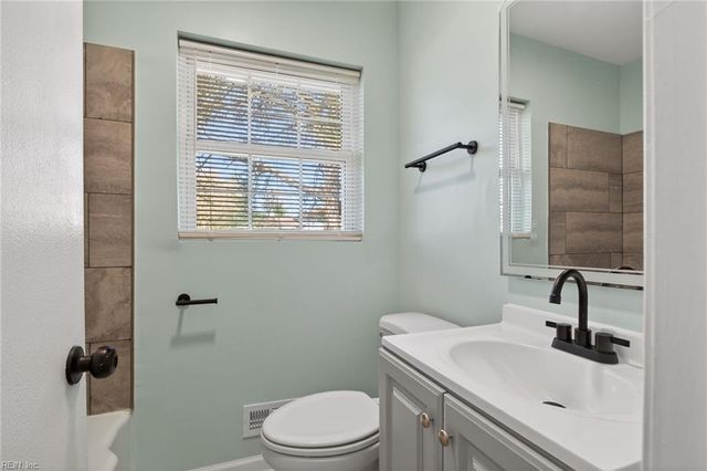 444 Cronin RD, Virginia Beach, VA 23452