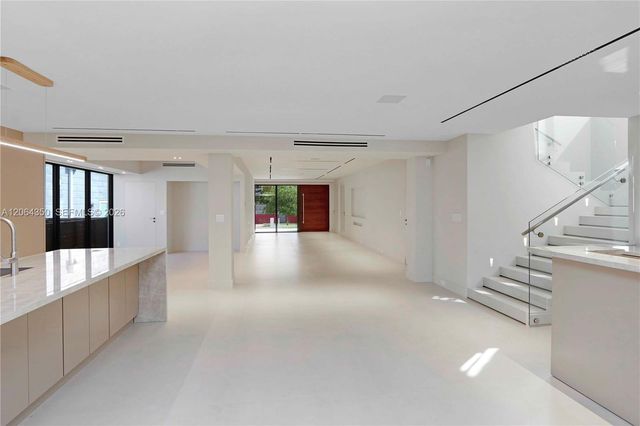 330 SW 19th Road 1, Miami, FL 33129