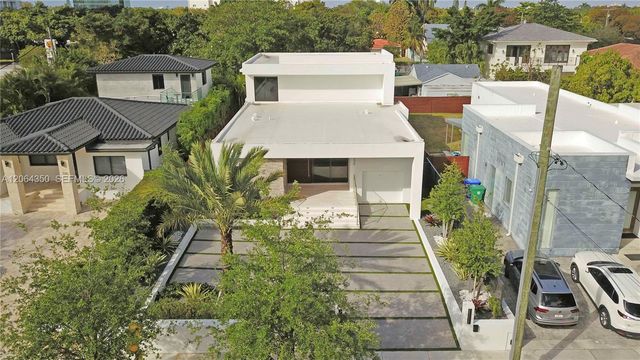 330 SW 19th Road 1, Miami, FL 33129