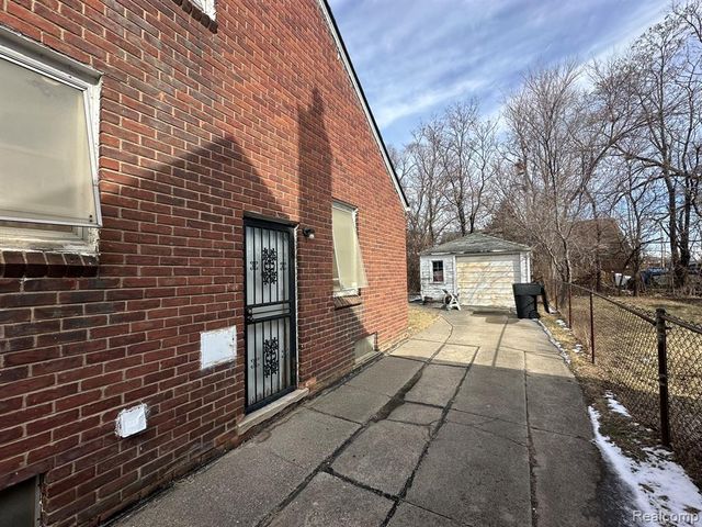 15340 Birwood Street, Detroit, MI 48238