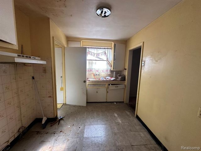 15340 Birwood Street, Detroit, MI 48238