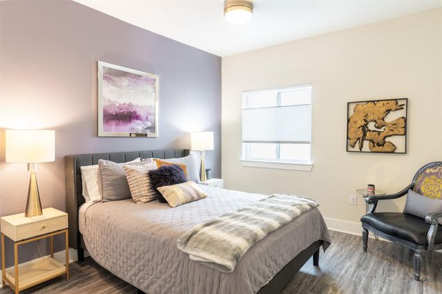 2827 Manor RD 2202, Austin, TX 78722
