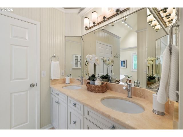 10831 Sw CREIGHTONWOOD Pl, Portland, OR 97219