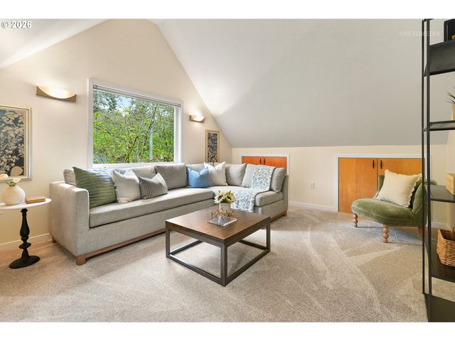 10831 Sw CREIGHTONWOOD Pl, Portland, OR 97219