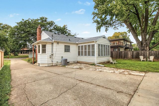 1796 Holton Street, Falcon Heights, MN 55113