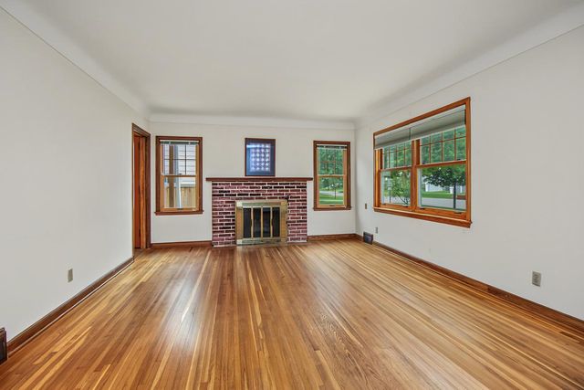 1796 Holton Street, Falcon Heights, MN 55113