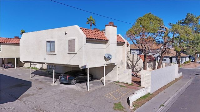 2205 Sun Avenue C, North Las Vegas, NV 89030