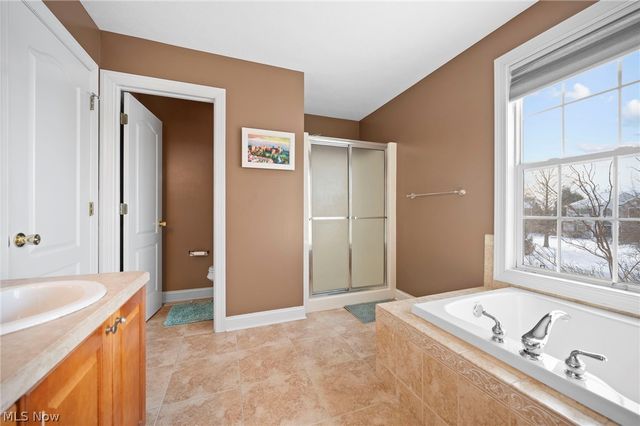 7599 Estate Avenue, Hudson, OH 44236