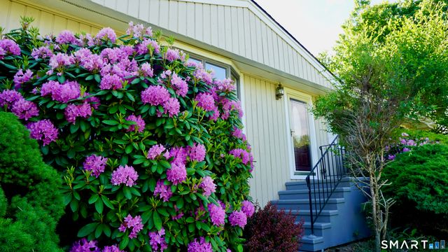223 Sterling Road, Trumbull, CT 06611