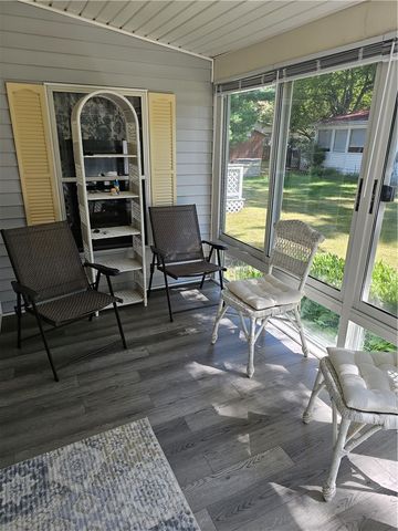 7 Idlewild Court, Coventry, RI 02816