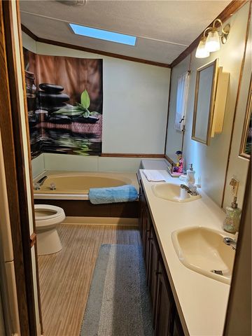 7 Idlewild Court, Coventry, RI 02816