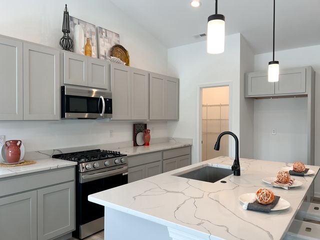 154 S Llanos Street, Cortland, IL 60112