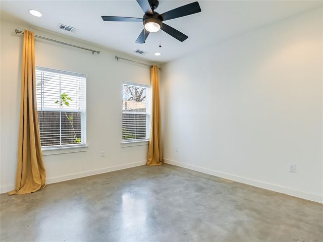 3107 Lyons RD B, Austin, TX 78702